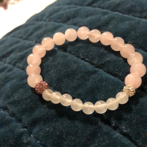 Jewelry - Crystal rose quartz and white quartz